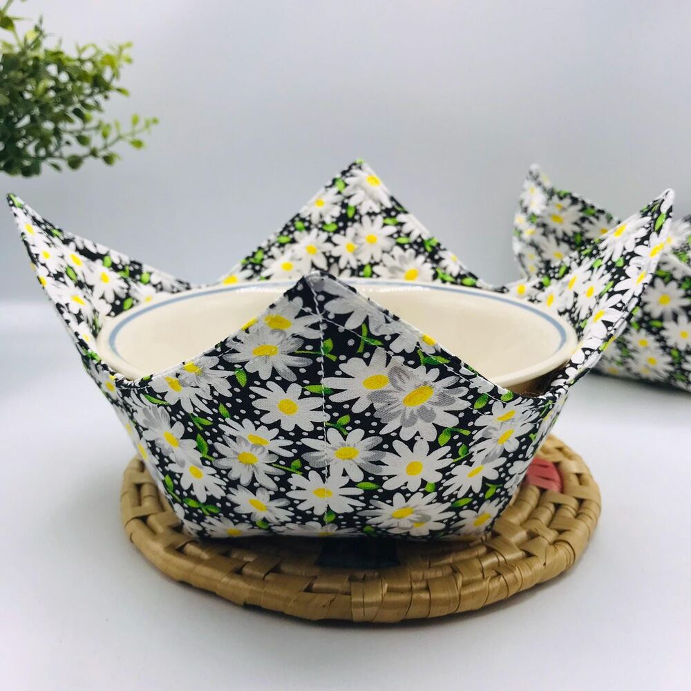 Set of 3 Microwave Soup Bowl Cozies Black and White Daisies